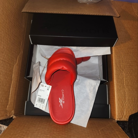Cardi B Reebox Red slides - Picture 1 of 5